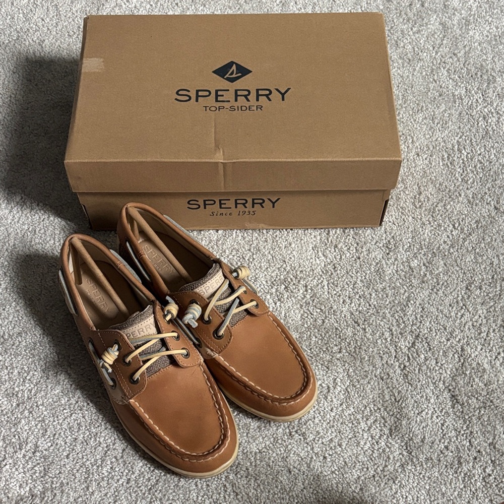 Sperry Women's Two-Tone Tan & Brown Leather Boat Shoes-Brand New- Size 7